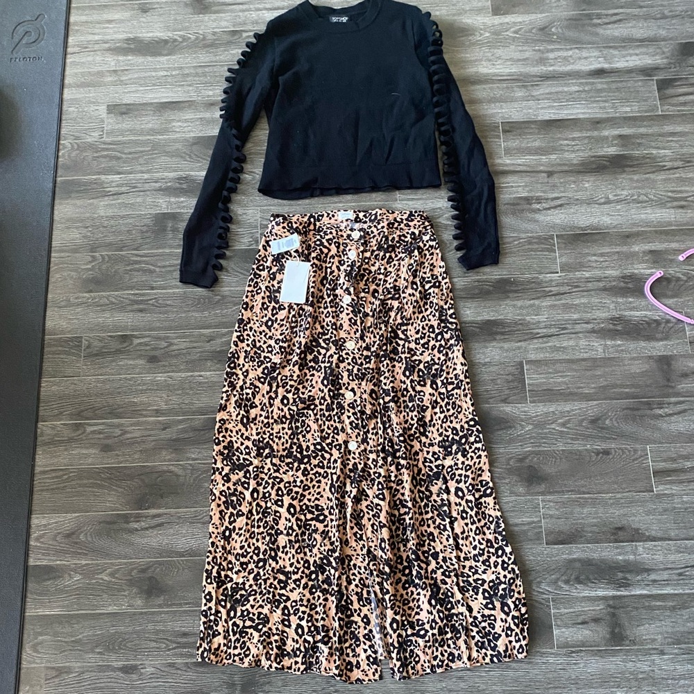 Outfit: Wilfred Amelie skirt + top shop knit